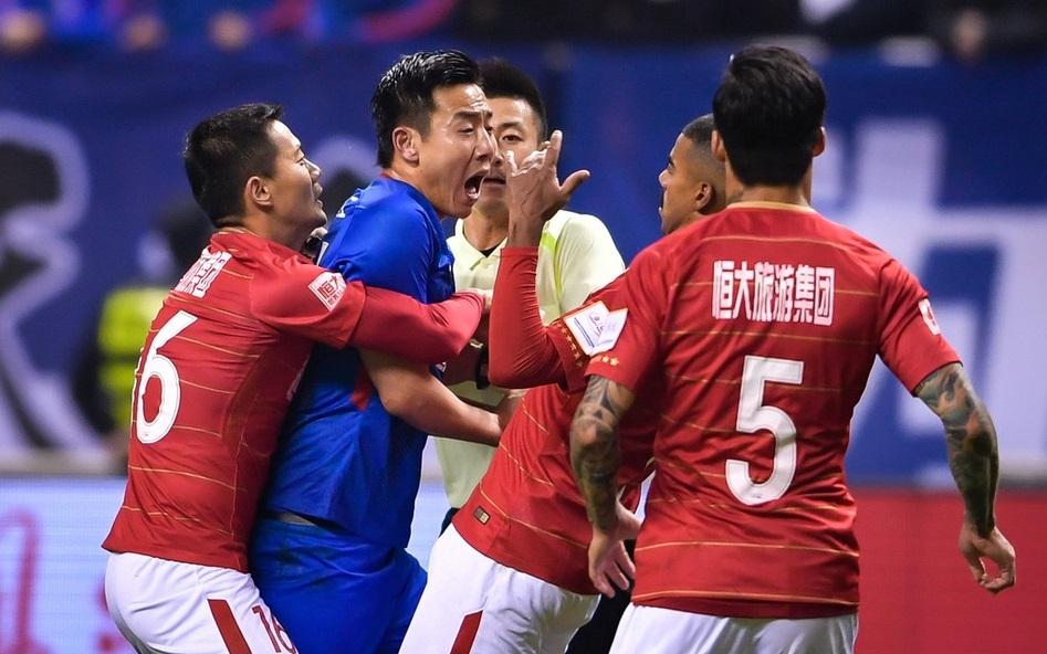 关于日本羽毛球队碾压泰国羽毛球队，辛杜打破历史纪录的信息