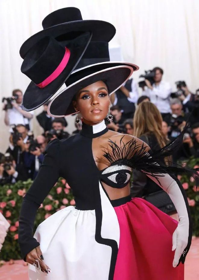 开云体育平台APP-菲律宾男篮绝地反击热火B队，波特完成帽子戏法的简单介绍