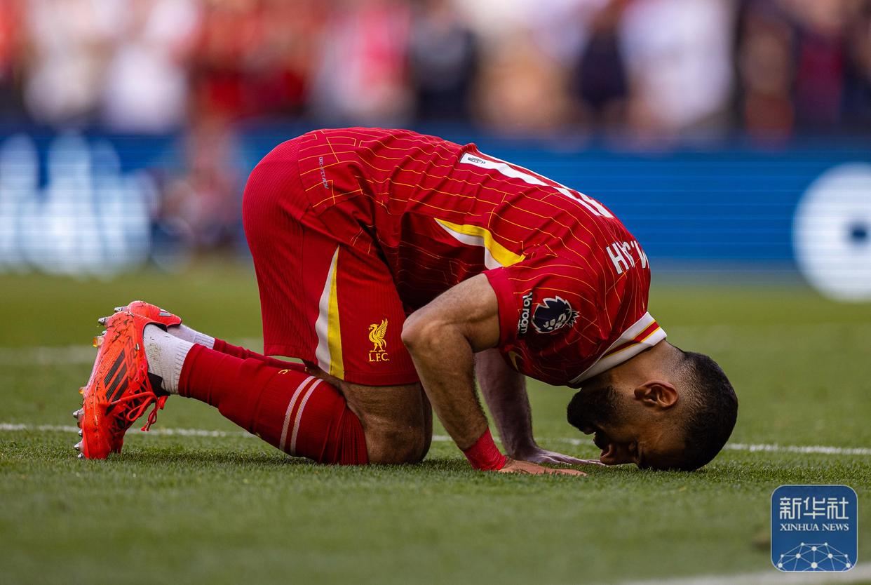 开云体育APP下载-热刺主场逼平利物浦，三大前锋再现神勇的简单介绍