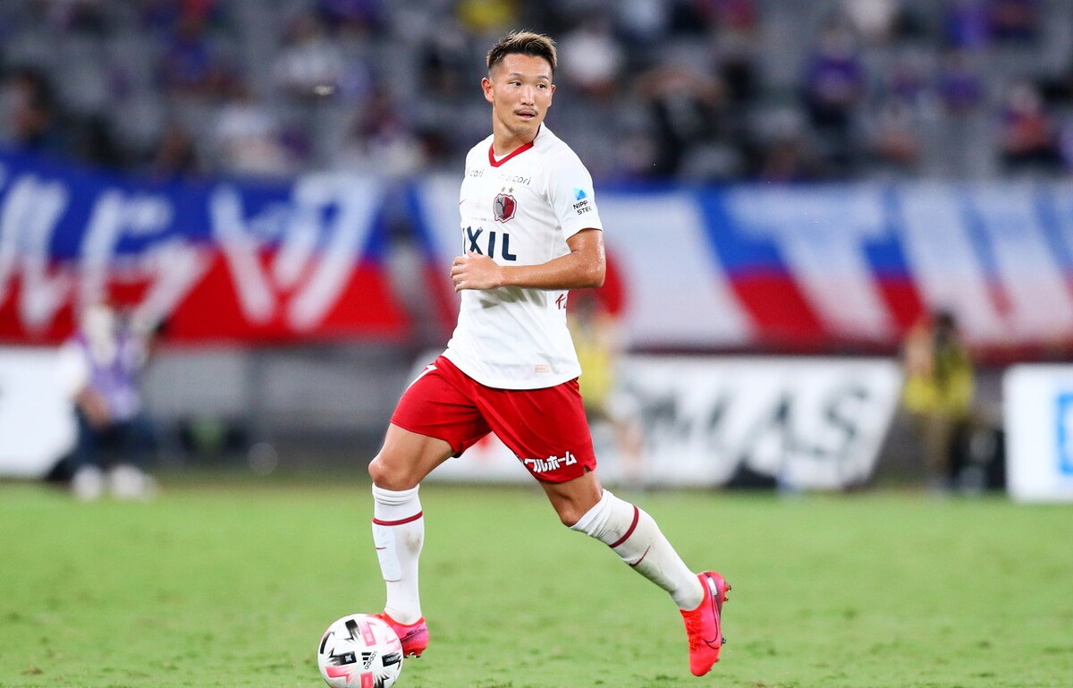 开云体育中国-雷纳特球员防守铜墙铁壁，稳守胜利