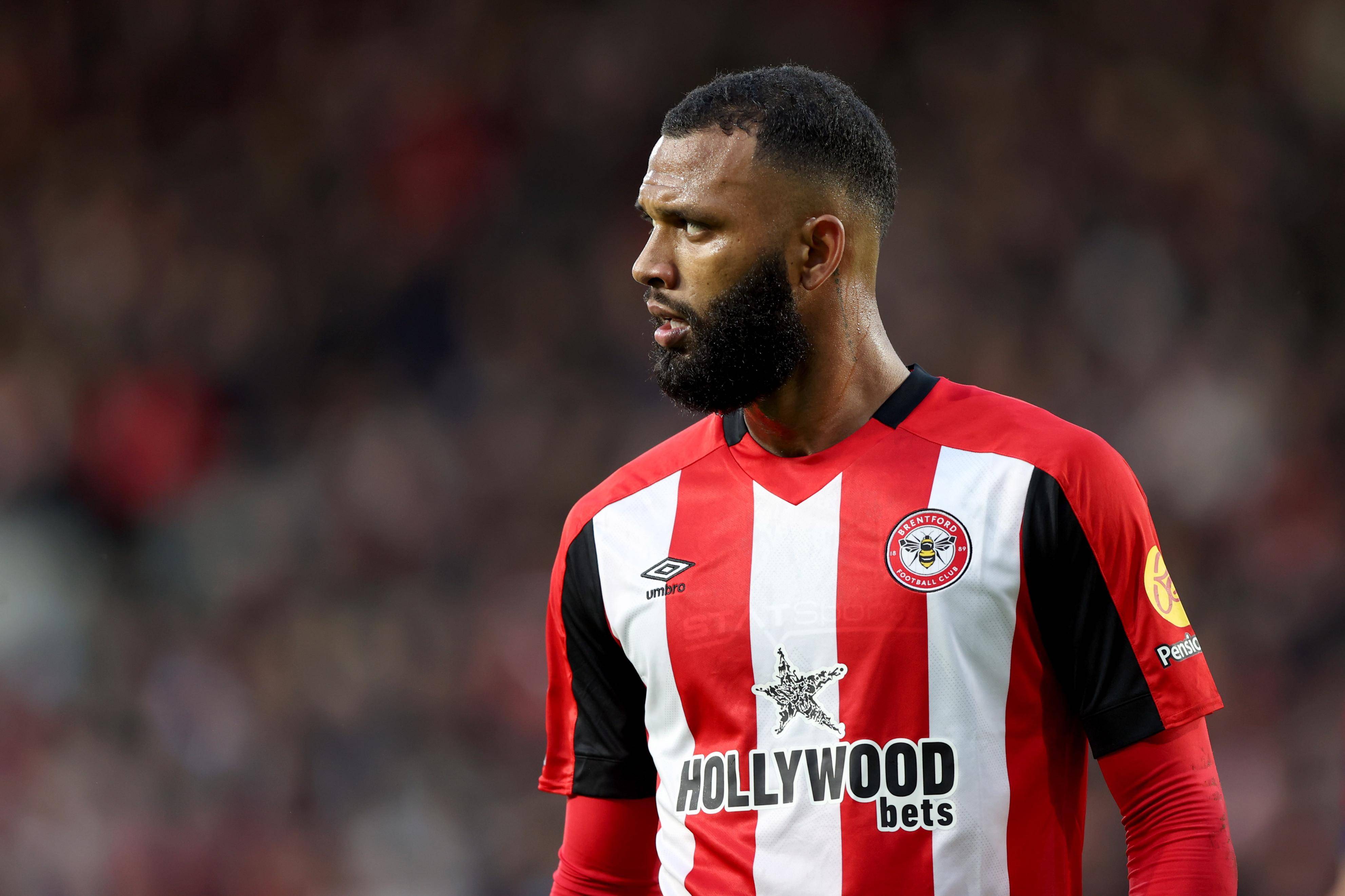 开云平台-曼联引进新后卫，强化防守实力的简单介绍