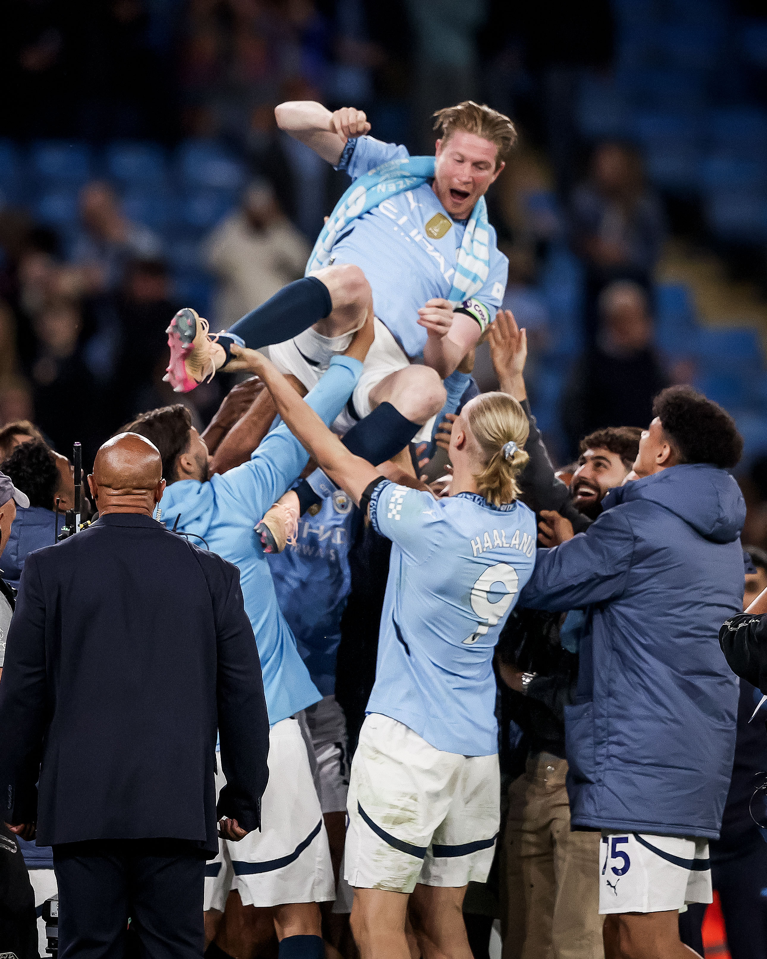 关于伯恩茅斯主场遭遇逆转，遗憾输球的信息