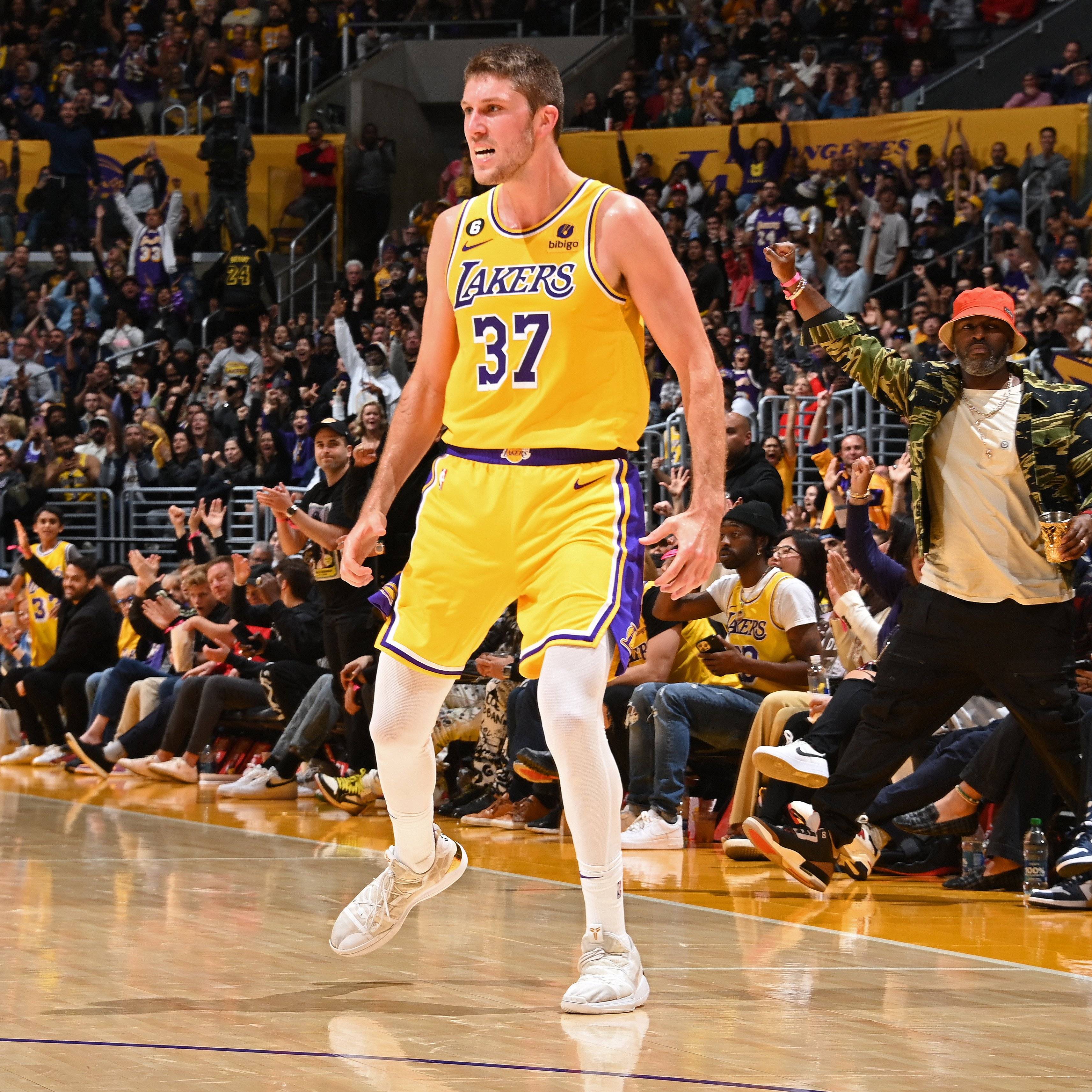 开云体育下载-关于湖人队主帅战术妙计，再夺胜利之巅的信息