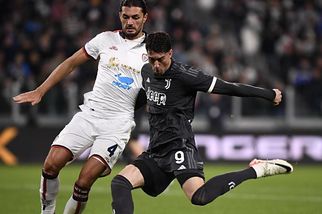 开云体育中国-关于卡利亚里球队备战中，全队士气昂扬的信息